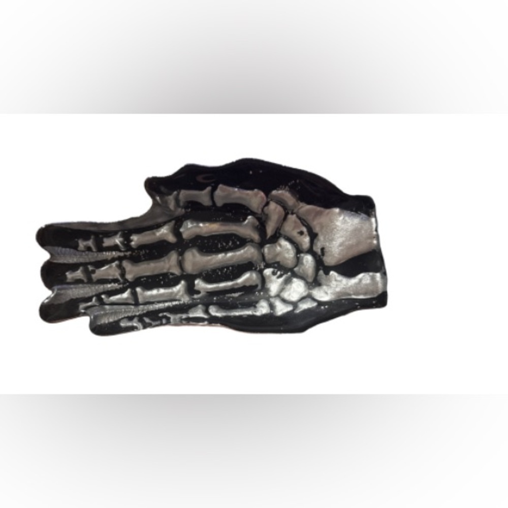 Artistic deigns Skeleton Hand Black and Silver trinket dish - Picture 4 of 6